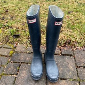 Hunter Navy Rain Boots